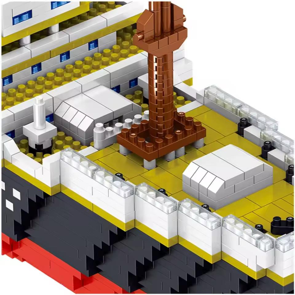 Titanic Deluxe Bausteinset