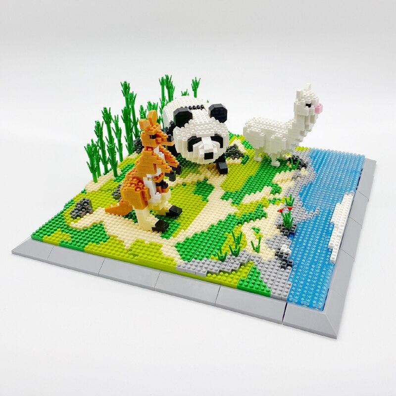 Panda, Känguru und Alpaka auf dem Gras Bausteinset