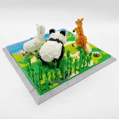 Panda, Känguru und Alpaka auf dem Gras Bausteinset